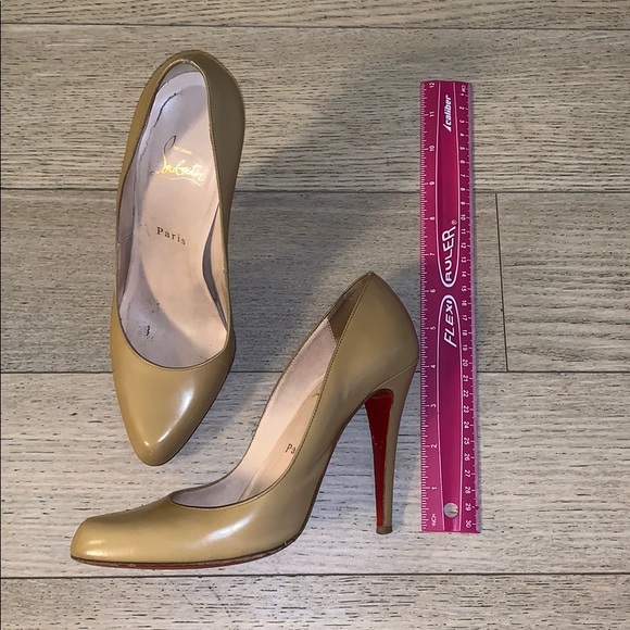 Christian Louboutin Pumps - Picture 8 of 8